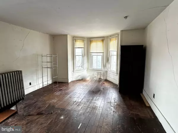 Bellefonte, PA 16823,215 S SPRING ST