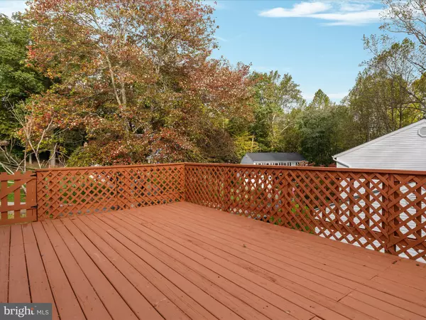 Springfield, VA 22153,7743 MIDDLE VALLEY DR