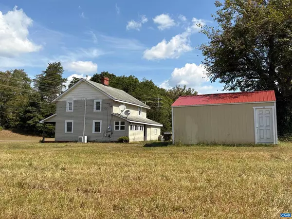 Reva, VA 22735,5912 & 5928, 2 W HOOVER RD