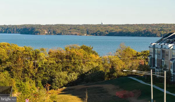 Dumfries, VA 22026,1672 SANDPIPER BAY LOOP