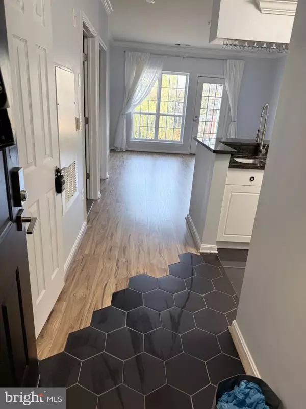 Alexandria, VA 22311,4550 STRUTFIELD LN #2306