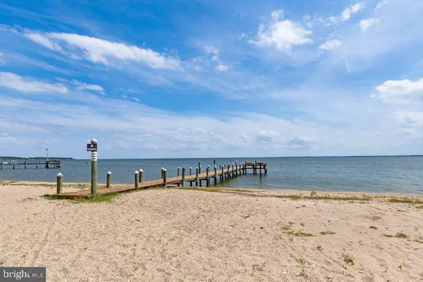 Piney Point, MD 20674,17273 CRAB POT LN