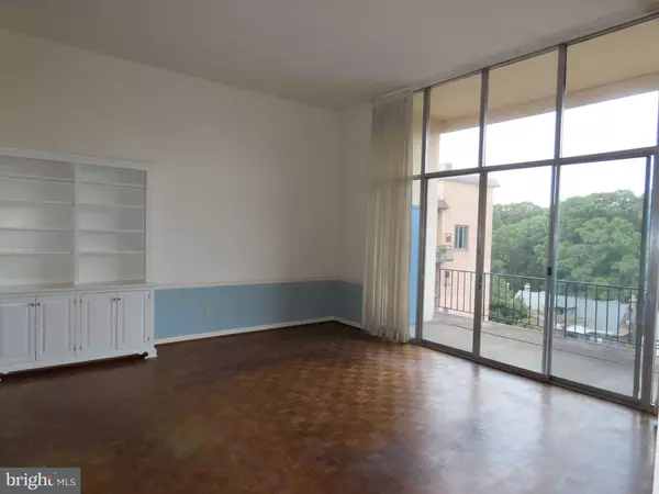 Wilmington, DE 19806,1403 SHALLCROSS AVE #502