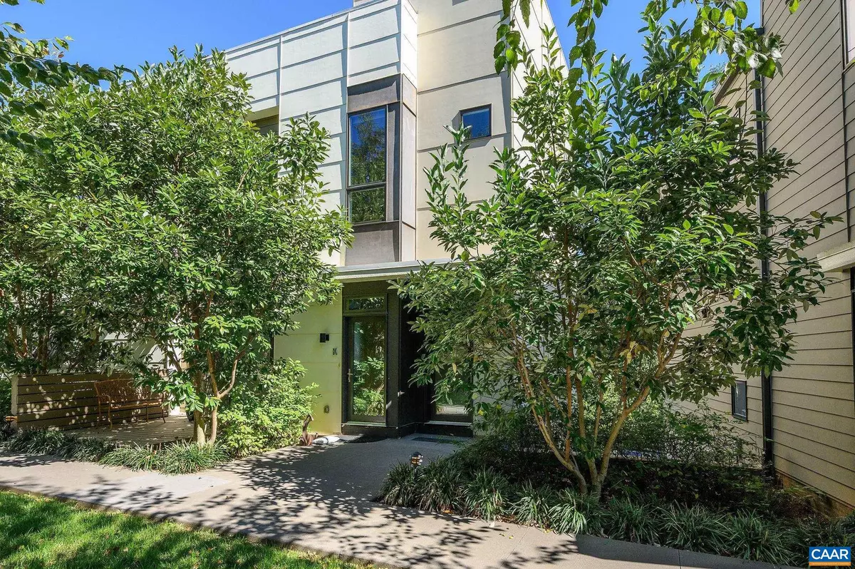 Charlottesville, VA 22902,1130 E HIGH ST #J