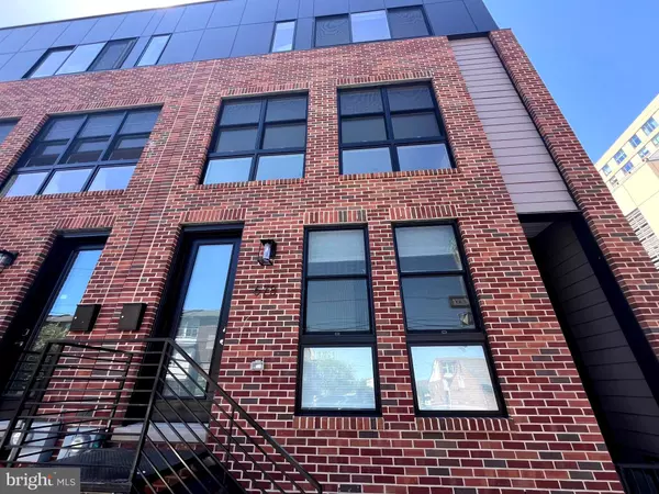 Philadelphia, PA 19123,678 N 13TH ST