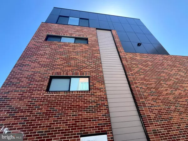 Philadelphia, PA 19123,678 N 13TH ST