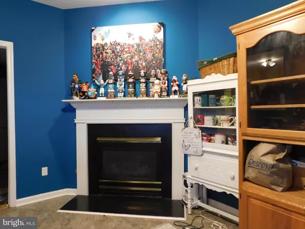 Clayton, NJ 08312,7 HAWTHORN WAY