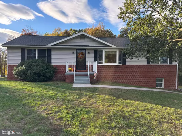 Berkeley Springs, WV 25411,25 NELSON LN