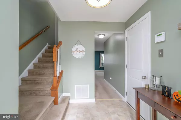 Sicklerville, NJ 08081,147 VILLAGE GREEN LN