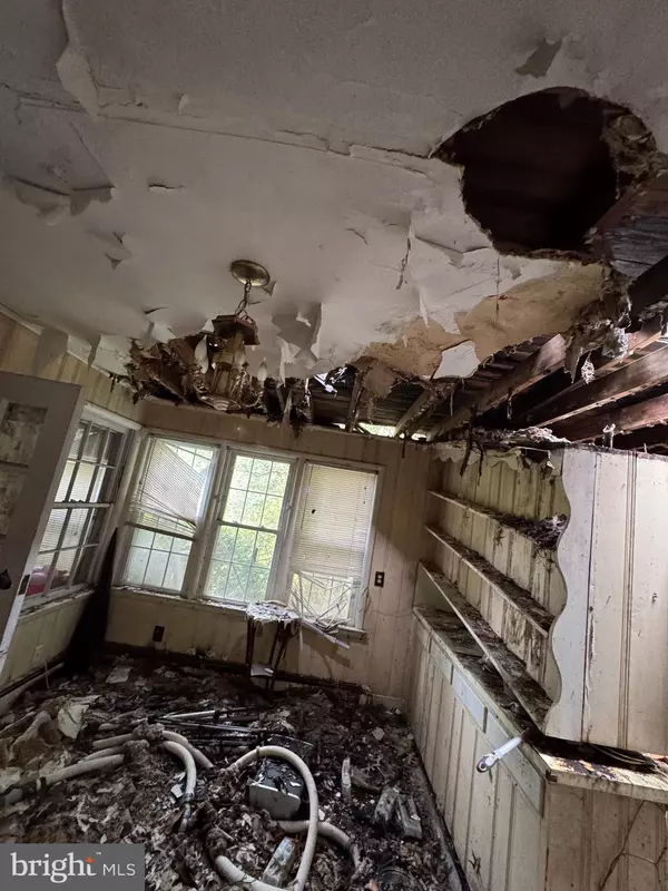 East Windsor, NJ 08520,785 OLD YORK RD