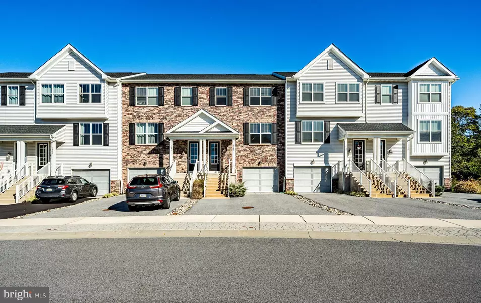 1832 BOULDER DR, Downingtown, PA 19335