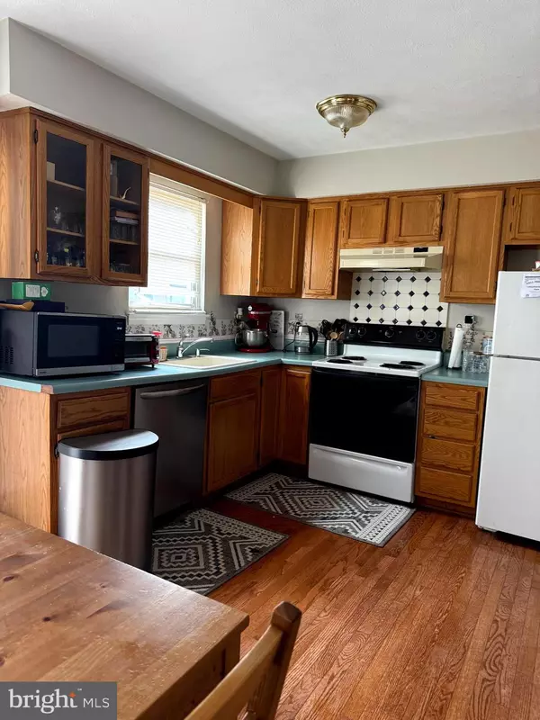 Woodbridge, VA 22191,15219 VALLEY STREAM DR