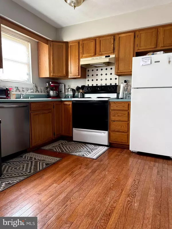 Woodbridge, VA 22191,15219 VALLEY STREAM DR