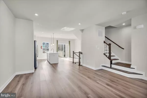 Pennsauken, NJ 08110,112 KOHLMYER DR