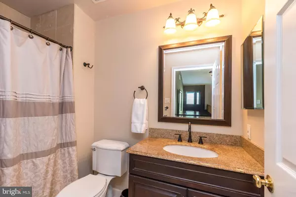 Warwick, PA 18974,1008 JULIAN DR W #W