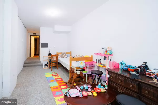 Philadelphia, PA 19115,9310 JAMISON AVE #B