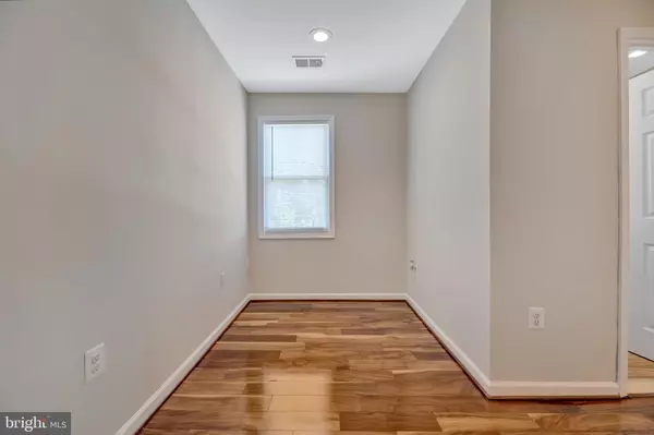 Washington, DC 20019,4131 HUNT PL NE