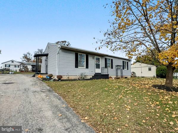 Dover, PA 17315,1595 OAK LN