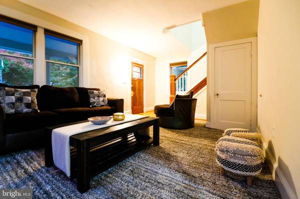 Catonsville, MD 21228,905 WOODSDALE RD