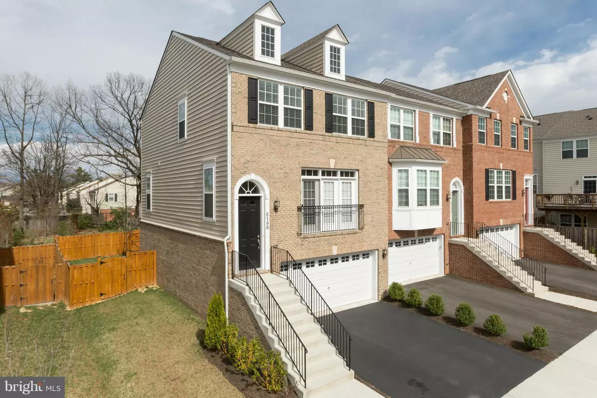 Alexandria, VA 22310,6198 ROYAL CREST LANE