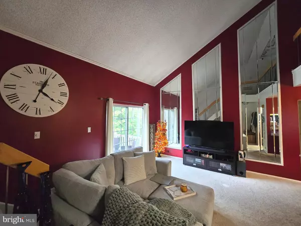 Blackwood, NJ 08012,404 WIMBLEDON WAY