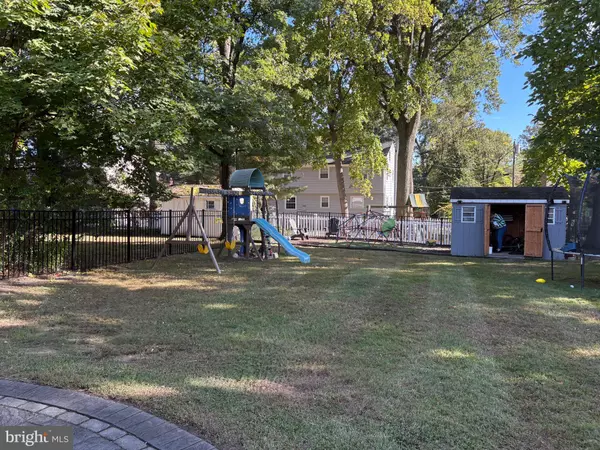 Moorestown, NJ 08057,4 E SUTTON AVE