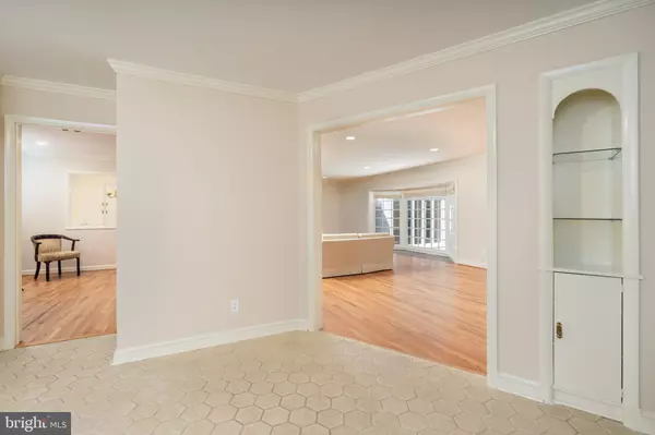 Bethesda, MD 20816,5340 WESTPATH WAY