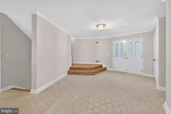 Bethesda, MD 20816,5340 WESTPATH WAY