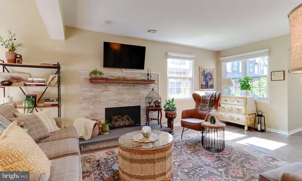 Cherry Hill, NJ 08002,31 GREENSWARD LN