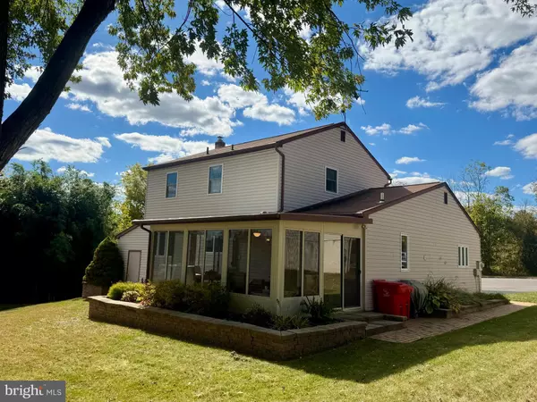 Stowe, PA 19464,1036 EDGEWOOD DR
