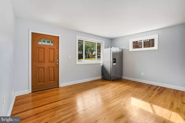Silver Spring, MD 20901,229 HANNES ST