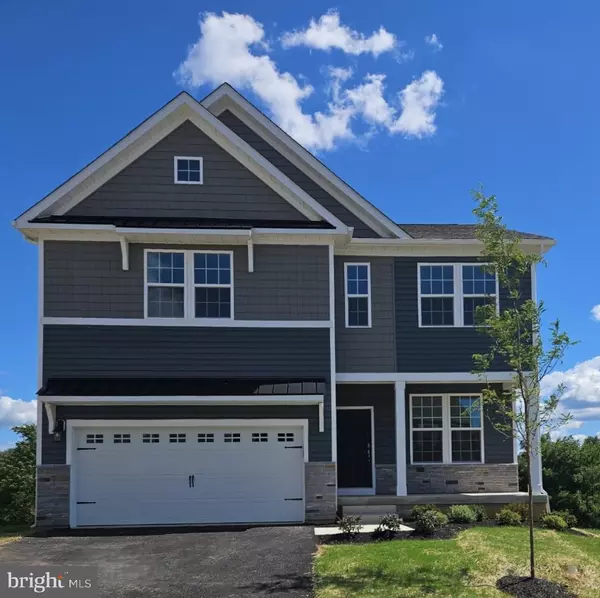 105 WINDING RD, Forks Township, PA 18040