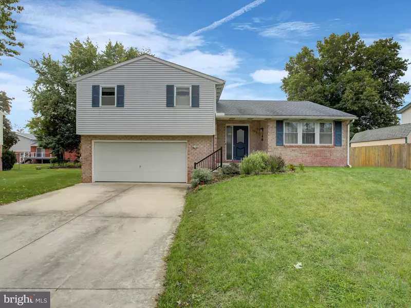 3870 RICKLYN DRIVE, Chambersburg, PA 17202