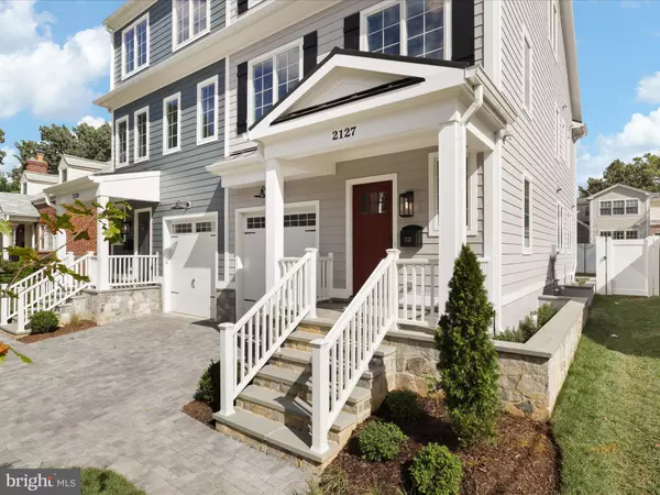 Arlington, VA 22201,2127 N TROY ST