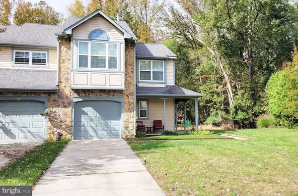 21 EDDLEWOOD PL, Mount Laurel, NJ 08054