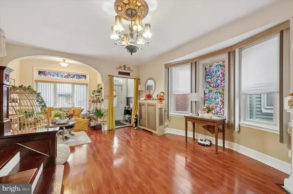 Philadelphia, PA 19144,113 W ABBOTTSFORD AVE