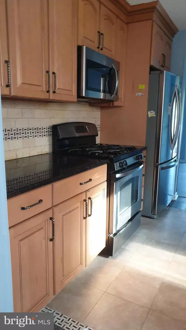 Plainsboro, NJ 08536,137 HAMPSHIRE DR