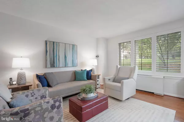 3000 SPOUT RUN PKWY #D305, Arlington, VA 22201