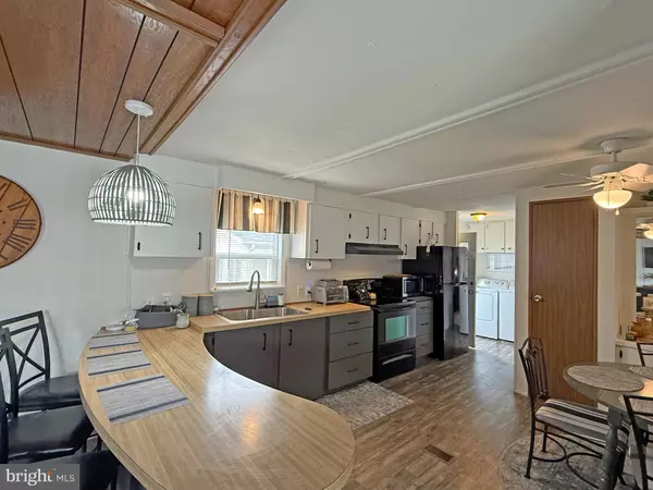 Rehoboth Beach, DE 19971,33 GUNPOWDER LN