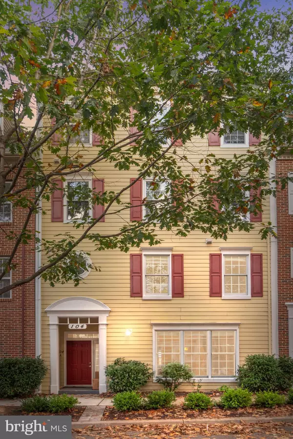 104 BUCKSFIELD RD #104, Gaithersburg, MD 20878