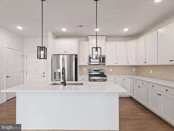 Ashburn, VA 20148,42874 FIREFLY SONATA TER #107