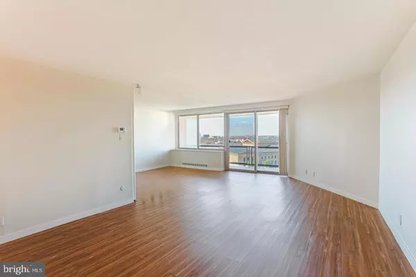 Philadelphia, PA 19130,2401-00 PENNSYLVANIA AVE #18C41