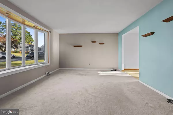 Aston, PA 19014,18 COBBLESTONE LN