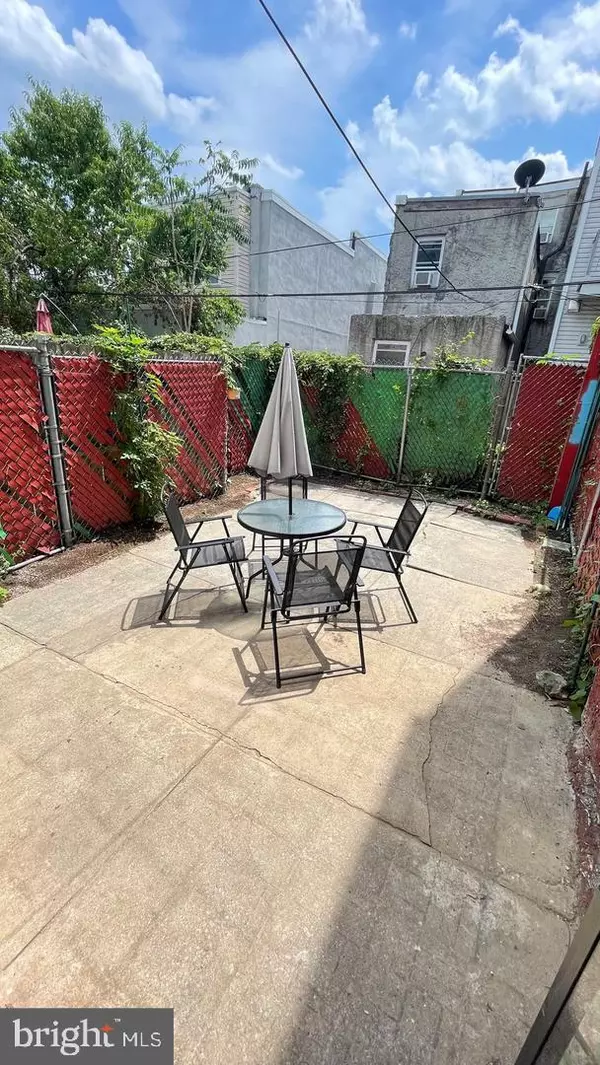 Philadelphia, PA 19148,534 DUDLEY ST