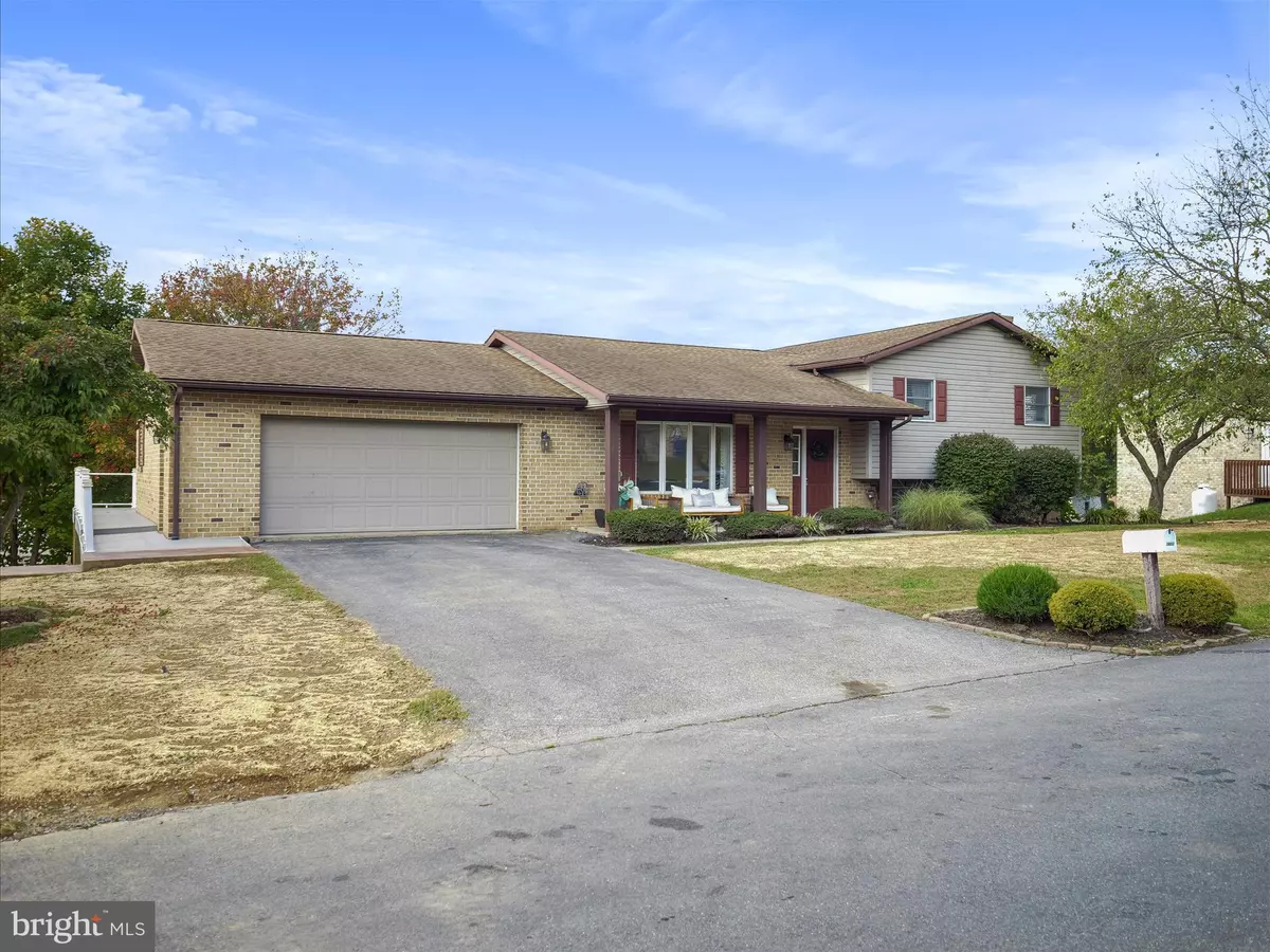 Chambersburg, PA 17202,1653 ELIZABETH DRIVE