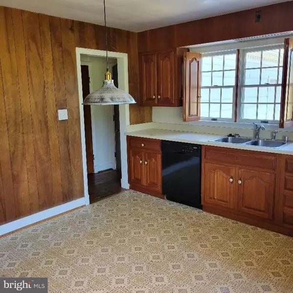 Rosedale, MD 21237,9210 RAVENWOOD RD