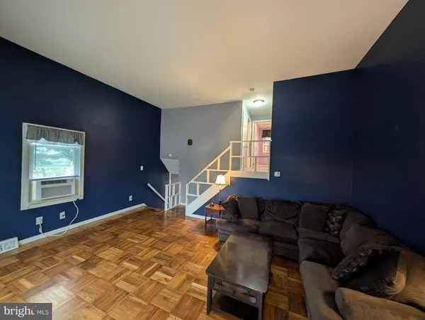 Marcus Hook, PA 19061,1412 SIMPSON ST