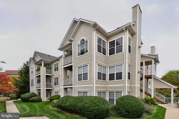 9806-UN 40 FEATHERTREE TER #A, Montgomery Village, MD 20886