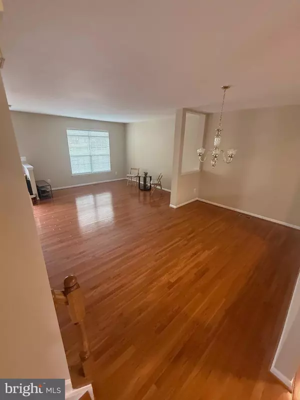 Sterling, VA 20165,20900 BUTTERWOOD FALLS TER