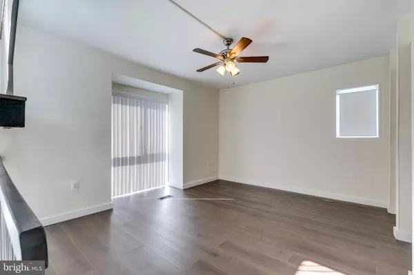 Vienna, VA 22181,9836 SWEET MINT DR